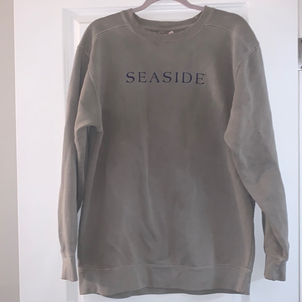 Trendy Seaside Sweatshirt
